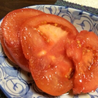 シンプルにトマトの美味しさがいかせました！
でもいつものただのトマトじゃなーい*\(^o^)/*
なんせ簡単がイイ！☆